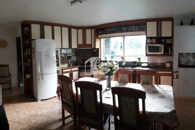 Casa com 4 dormitórios, foto 4