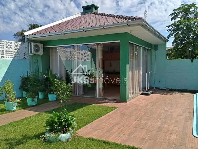 Casa com 2 dormitórios