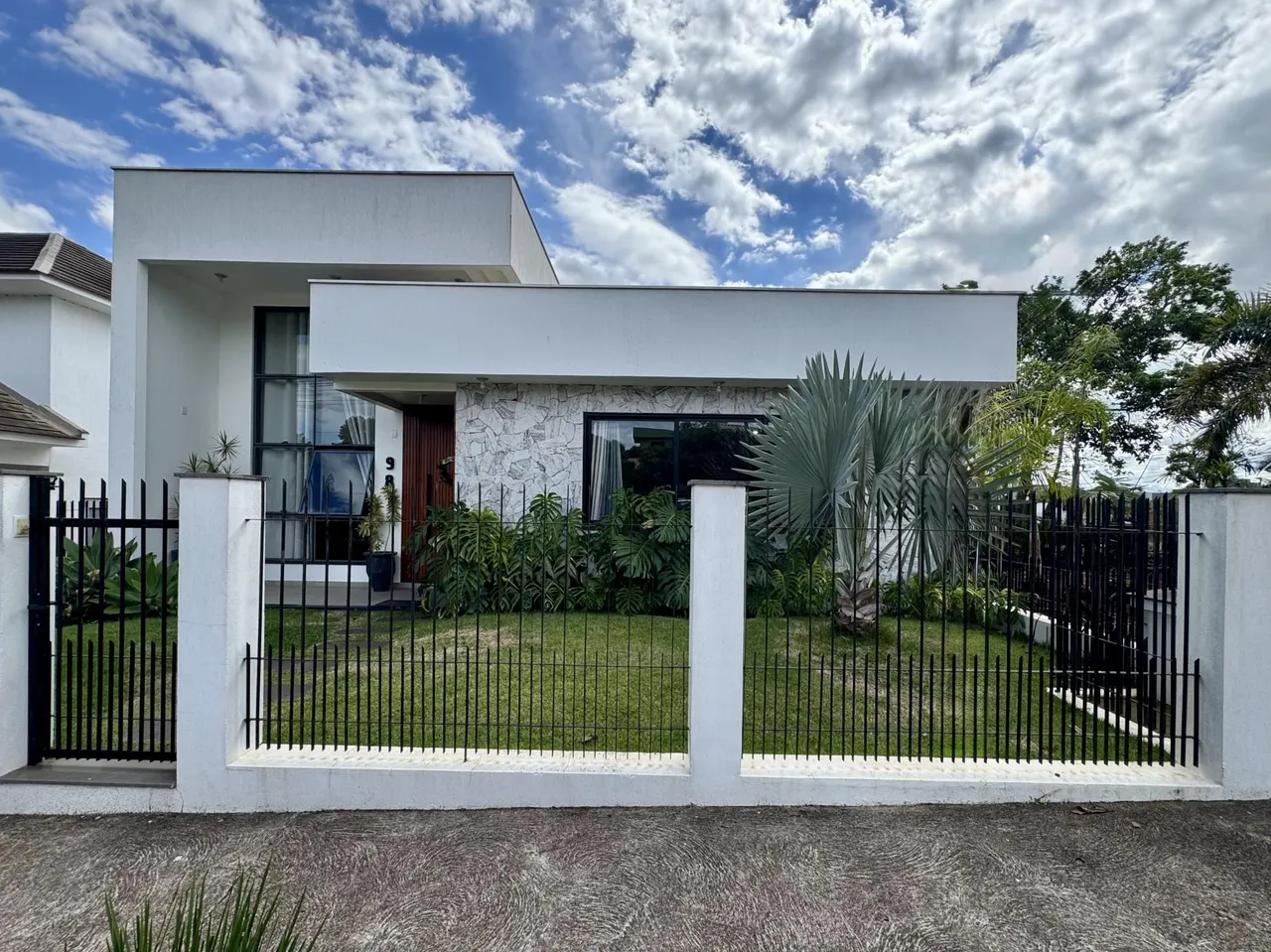 Casa com 2 dormitórios, foto 1