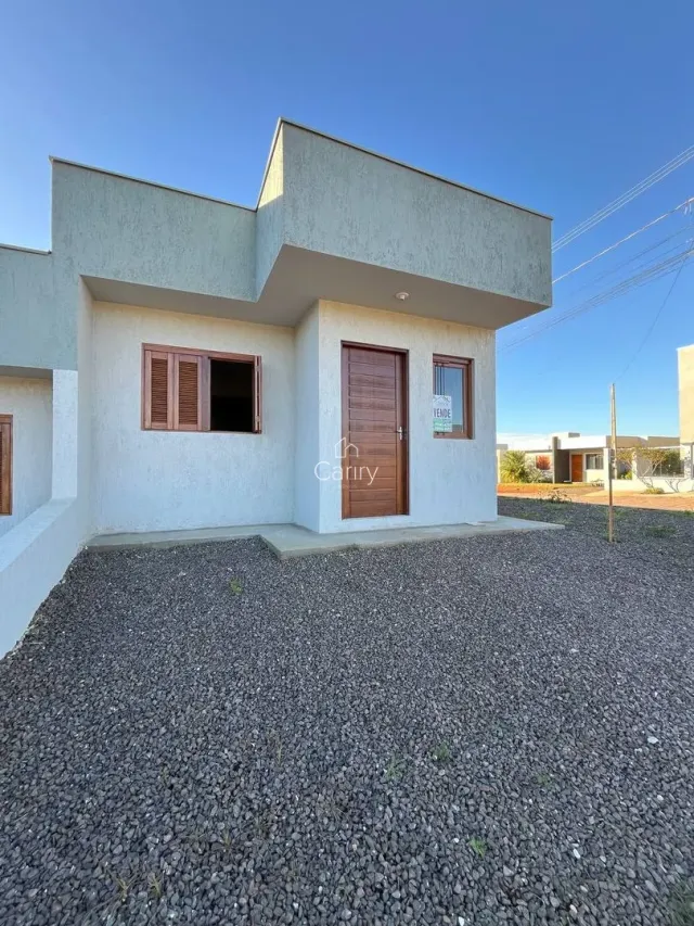 Casa geminada com 2 dormitórios