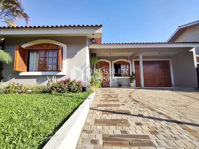 Casa com 3 dormitórios