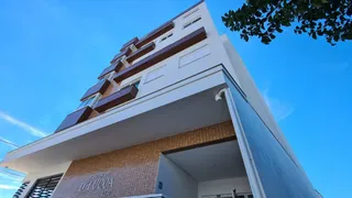 Fachada moderna de um edifício residencial em Lajeado, Brasil.