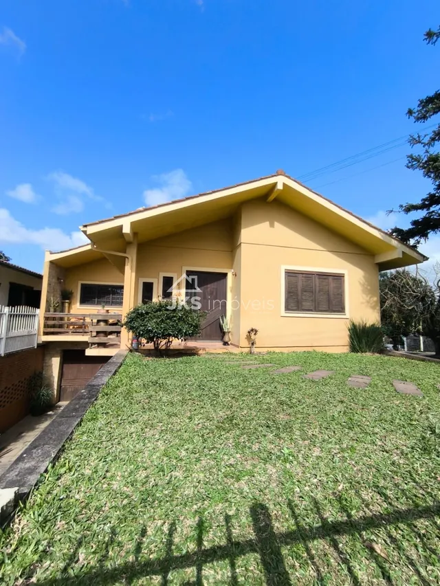 Casa com 3 dormitórios