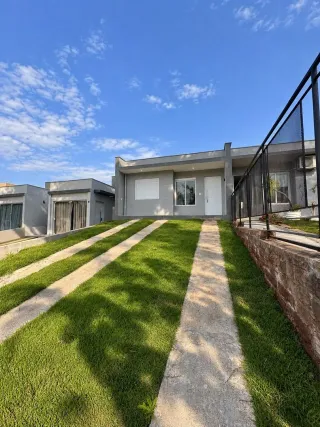 Casa geminada com 2 dormitórios, foto 2