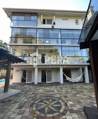 Casa com 5 dormitórios, foto 1