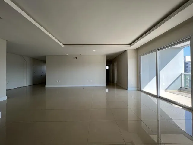 Apartamento com 3 dormitórios, foto 2