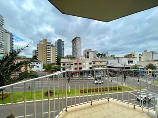 Apartamento com 3 dormitórios, foto 3