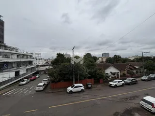 Vista da fachada de uma propriedade residencial em Lajeado, Brasil.